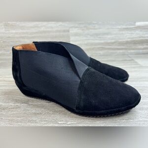 L’Amour Des Pieds Bowen Suede & Elastic Slip On Wedge Booties Size 9